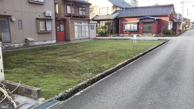 Land for Sale in Uozu City, Toyama Prefecture 232 sqm - Thumbnail 3