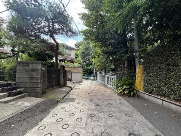 Land for Sale in Chofu City, Tokyo - 214.05 sqm - Thumbnail 2