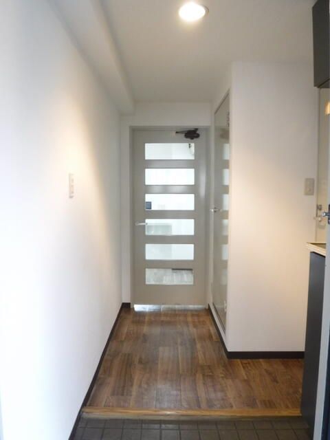 2LDK Apartment for Rent in Iwatsuki, Saitama - Thumbnail 2