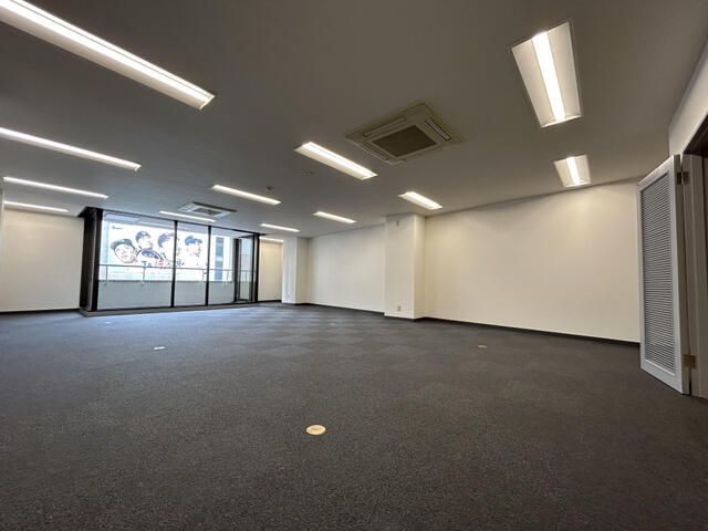 Office Space for Rent in Minato-ku, Tokyo - Thumbnail 3