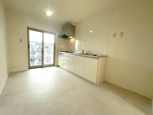 2LDK Apartment for Sale in Ebina, Kanagawa - Satsuki Residence - Thumbnail 4