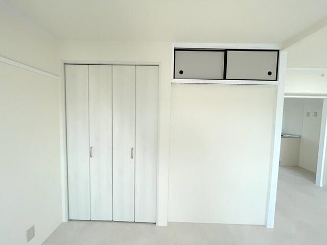 2LDK Apartment for Sale in Ebina, Kanagawa - Satsuki Residence - Thumbnail 2