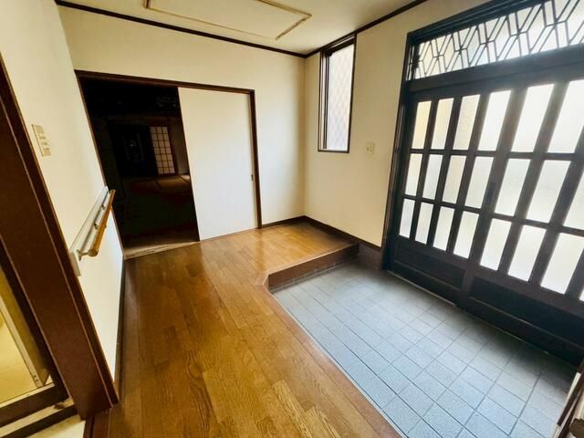 7SLDK Steel-Frame House for Sale in Higashiyodogawa, Osaka - Thumbnail 2