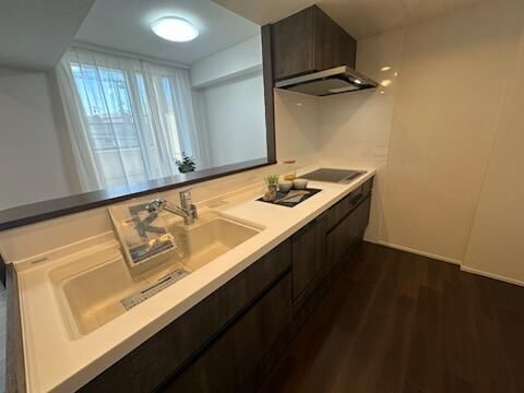 3LDK Apartment in Granfaire Sapporo Kikusui Grandeure, Shiroishi - Thumbnail 3