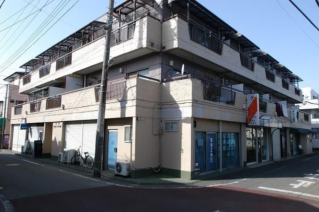 Commercial Shop/Office for Rent in Higashimurayama, Tokyo - Image 1