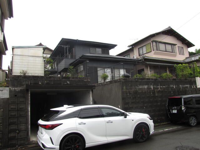 1981 3LDK House for Sale in Fujieda, Shizuoka with 279 sqm Land - Thumbnail 2