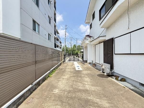 294.25 sqm Land for Sale in Kunitachi, Tokyo | Prime Residential Plot - Thumbnail 4