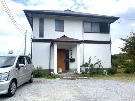 Lightweight Steel Home with Mount Myogi Views in Annaka, Gunma - Thumbnail 3