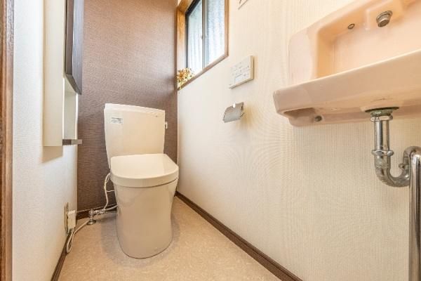 Dual 4LDK House for Sale in Toyonaka, Osaka - 294 sqm - Image 30