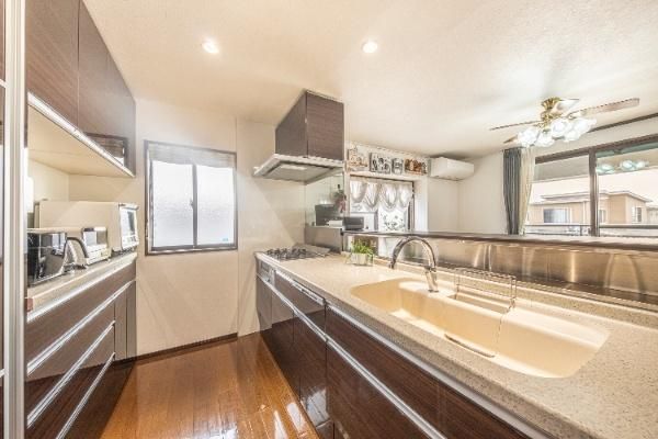 Dual 4LDK House for Sale in Toyonaka, Osaka - 294 sqm - Image 29