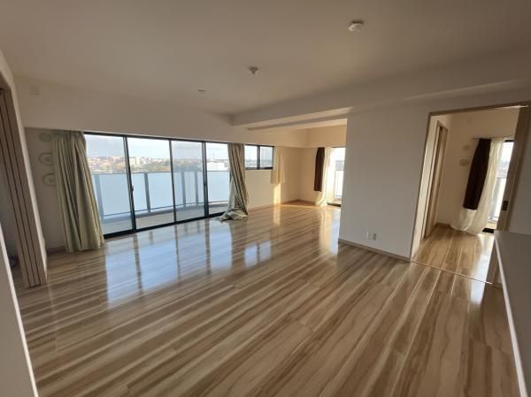 Sun Cradle Yachiyo Central Residence 3LDK Apartment for Sale - Thumbnail 2