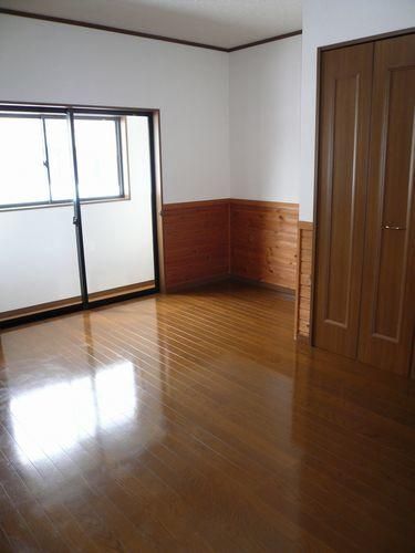 2K Terrace House for Rent in Yonezawa, Yamagata - Thumbnail 2