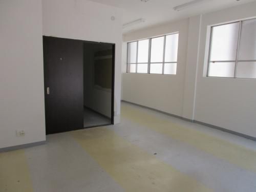 66sqm Commercial Space for Rent in Kodaira, Tokyo - Thumbnail 3