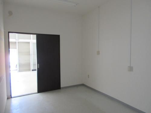 66sqm Commercial Space for Rent in Kodaira, Tokyo - Thumbnail 2