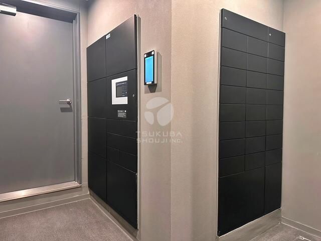 Modern 2LDK Apartment in Chiyoda, Tokyo - Thumbnail 3