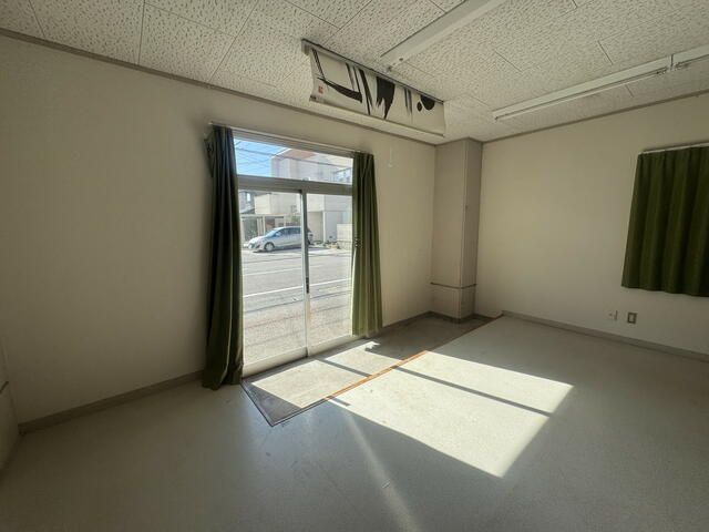 Shop/Office for Rent in Kanazawa - Sun Green Heights - Thumbnail 2