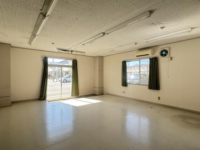 Shop/Office for Rent in Kanazawa - Sun Green Heights - Thumbnail 4