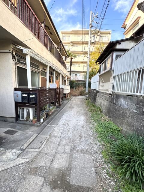 6-Unit Apartment Building for Sale in Ota Ward, Tokyo - Thumbnail 2