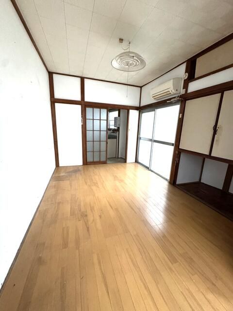6-Unit Apartment Building for Sale in Ota Ward, Tokyo - Thumbnail 3