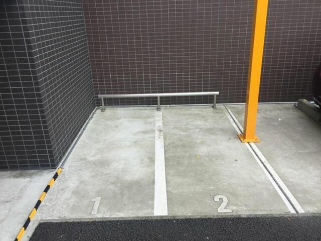 Motorcycle Parking Space for Rent in Kawasaki, Kanagawa - Thumbnail 4