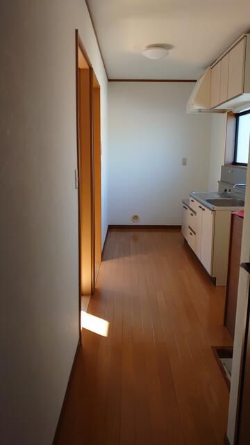 2K Apartment for Rent in Moroyama-machi, Saitama - Thumbnail 4