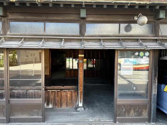 Kanazawa Residence with Shop 411 sqm Land 1921 - Thumbnail 4