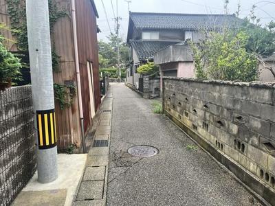 6DK House with Garage & Warehouse for Sale in Hakui, Ishikawa — Front_door, Hakui, Ishikawa