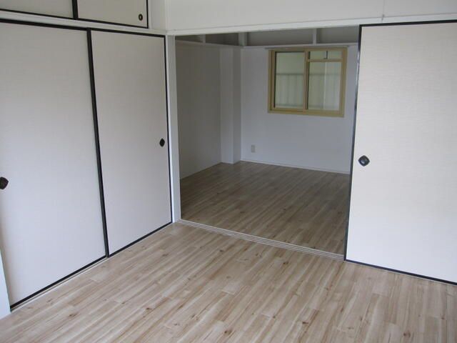2K Apartment for Rent in Akita City, Akita Prefecture - Thumbnail 3