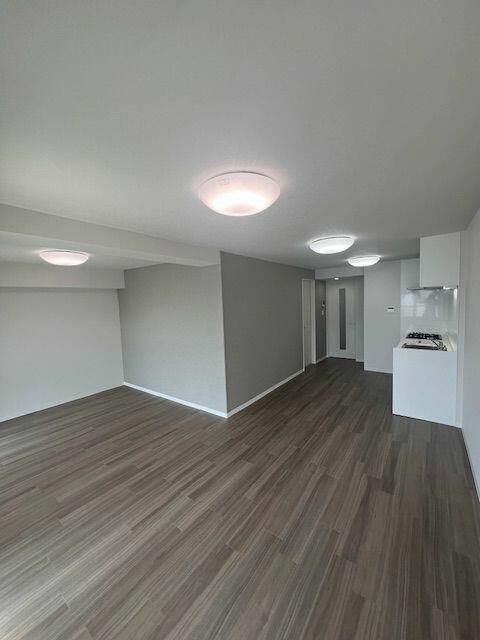 2LDK Apartment for Sale in Urawa-ku, Saitama City, Saitama - Thumbnail 2