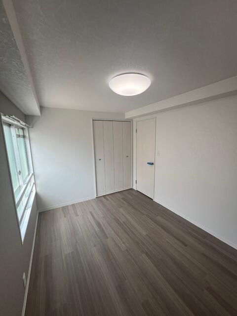 2LDK Apartment for Sale in Urawa-ku, Saitama City, Saitama - Thumbnail 3