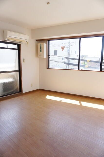 2K Apartment for Rent in Kita Ward, Tokyo - 82,000 Yen - Thumbnail 4