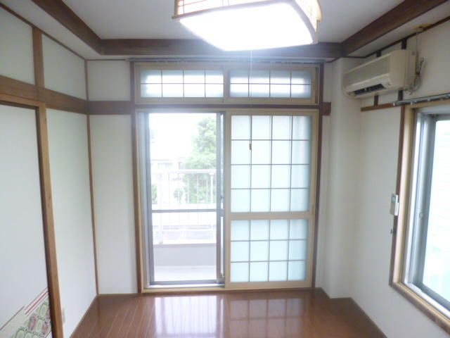 1DK Apartment for Rent in Suginami-ku, Tokyo (26 sqm) - Thumbnail 3