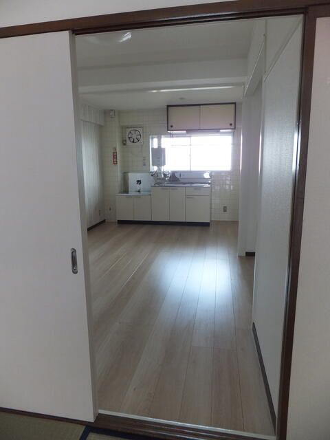 2LDK Apartment for Rent in Higashi Ward, Niigata City - Thumbnail 4
