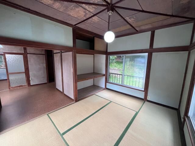 5LDK Rental House in Hayama, Kanagawa with Garden and Free Parking - Thumbnail 2