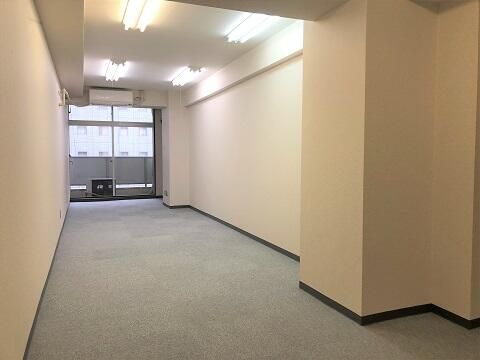 Shinjuku 1R Apartment for Sale with Office Use Approval - Thumbnail 3