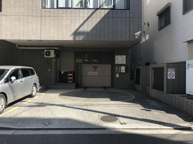 Rental Parking Space in Taito, Tokyo - Near Kuramae & Asakusa Stations - Thumbnail 4
