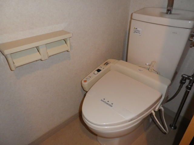 2LDK Apartment for Rent in Utsunomiya, Tochigi - 68.25 sqm - Thumbnail 4