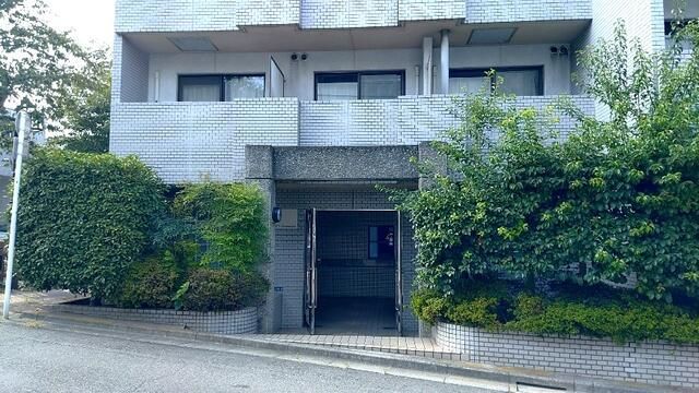 Multi-Unit Building for Sale in Ota-ku, Tokyo - Thumbnail 2