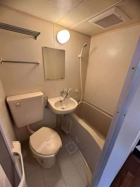 1K Apartment for Sale in Suginami Ward, Tokyo - Thumbnail 4