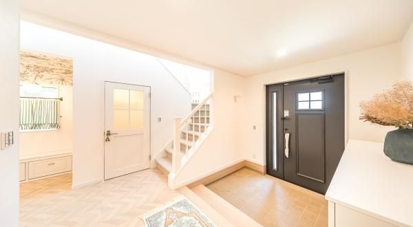 2LDK Detached House for Sale in Yokosuka's Shonan International Village - Thumbnail 4