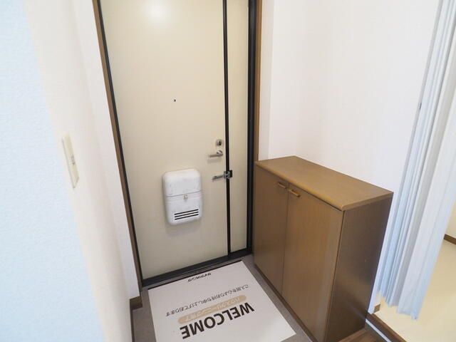 2DK Apartment for Rent in Kawasaki, Kanagawa - Thumbnail 2