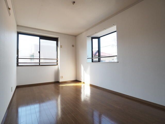 2DK Apartment for Rent in Kawasaki, Kanagawa - Thumbnail 3