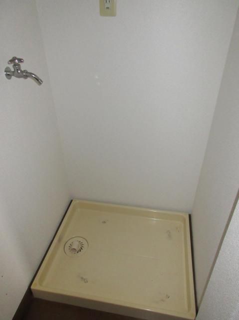 2DK Apartment for Rent in Yamanaka Onsen, Kaga City, Ishikawa - Thumbnail 4