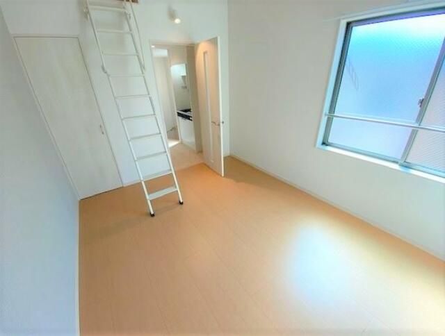 Modern 8-Unit Apartment Building for Sale in Setagaya, Tokyo - Thumbnail 2