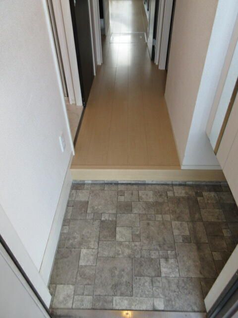 1LDK Apartment for Rent in Nagano City, Nagano - Thumbnail 2