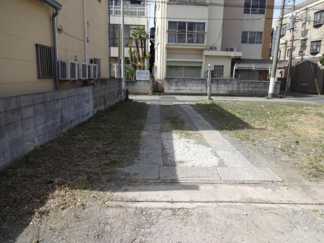 Monthly Parking Space for Rent near Togane Station, Chiba - Thumbnail 2