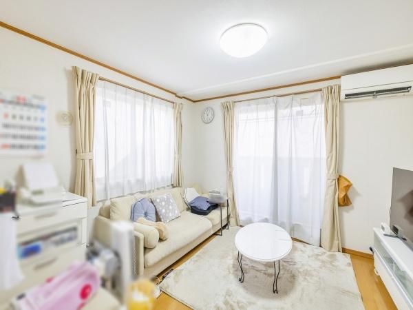 4LDK Wooden House for Sale in Yokohama Tsurumi, Kanagawa - Thumbnail 3