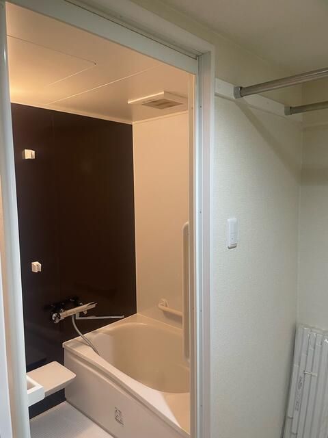 3LDK Apartment for Sale in Sapporo's Higashi Ward - Thumbnail 4