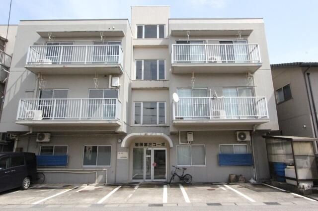Apartment Building for Sale in Toyama City - Iwata Dai-2 Cope - Thumbnail 2