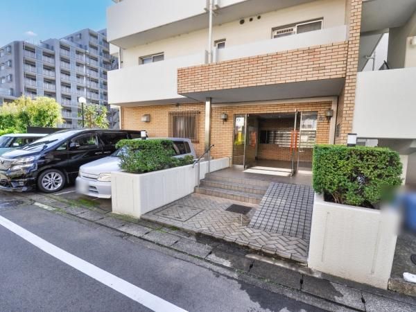 Yokohama Kamoi Diamond Mansion 3DK Apartment for Sale - Thumbnail 3
